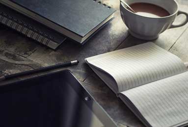 西甲媒体透露：曼城准备6000万欧元收购巴萨中场费尔明，巴萨俱乐部正在评估中